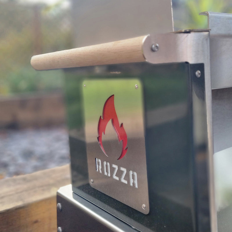 Close up on the Rozza branding